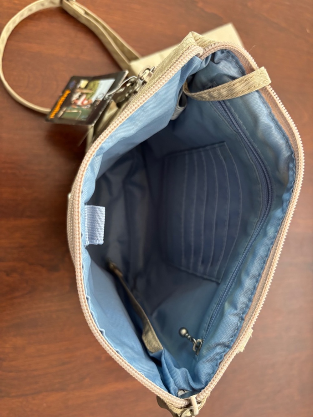 Vintage Baggallini Classic Zipper Bagg Crossbody Travel Purse in Champagne - Picture 6 of 10